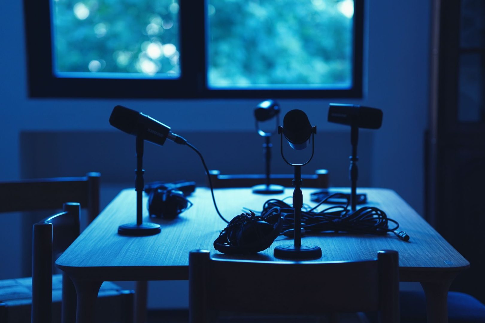 Pot fi detectate microfoanele fara fir, microfoanele GSM sau dispozitivele audio ascunse?